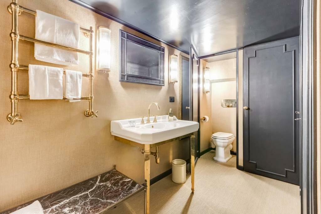 Luxurious Loft Facing The Pantheon Villa Roma Eksteriør bilde